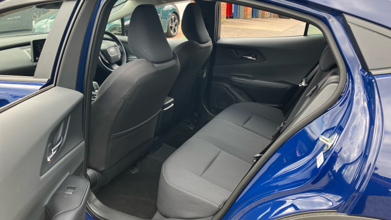 Toyota Prius 2.0 PHEV Design 5dr CVT Hatchback